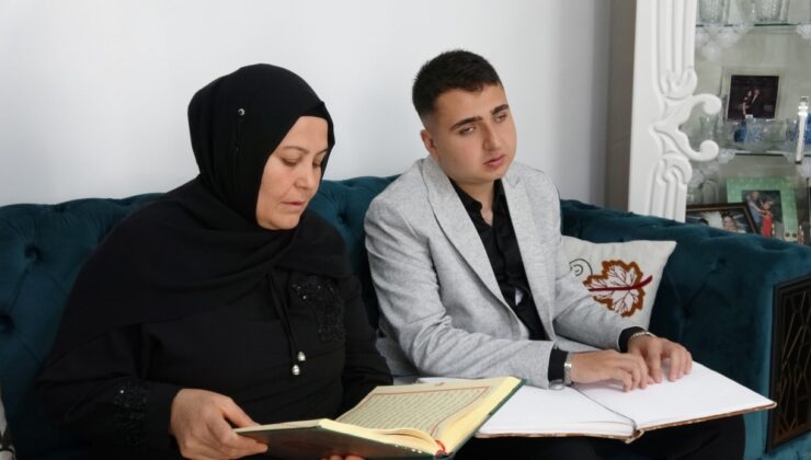 Görme engelli oğlunun eğitimi için Braille alfabesini öğrendi