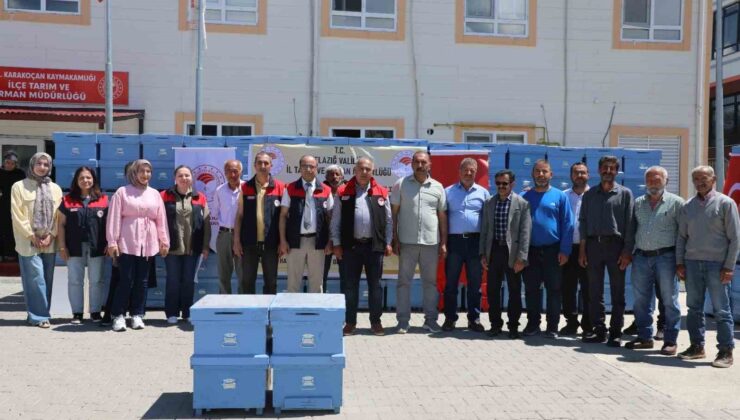 Elazığ’da 15 arı yetiştiricisine 150 adet kovan dağıtıldı