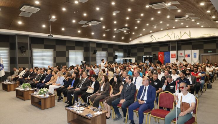 Elazığ’da ‘Sivil Katılım Zirvesi’ gerçekleştirildi