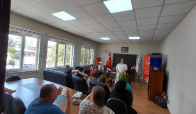 Adana’da ’Engelli Evde Bakım Hizmeti’nden faydalanan ailelere eğitim