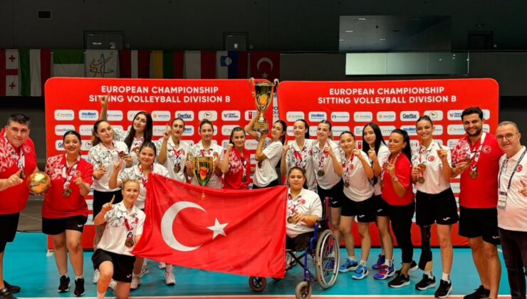 BRNO’DA TARİHİ YAZAN OTURARAK VOLEYBOL KADIN A MİLLÎ TAKIMIMIZDAN ÇİFTE ŞAMPİYONLUK!