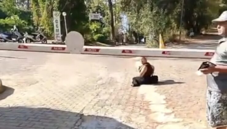 AKYAKA PLAJI’NDA YÜREK BURKAN OLAY: ENGELLİ KARTINI GÖSTERDİ, OTOPARKA ALINMAYINCA EMEKLEYEREK GEÇTİ!