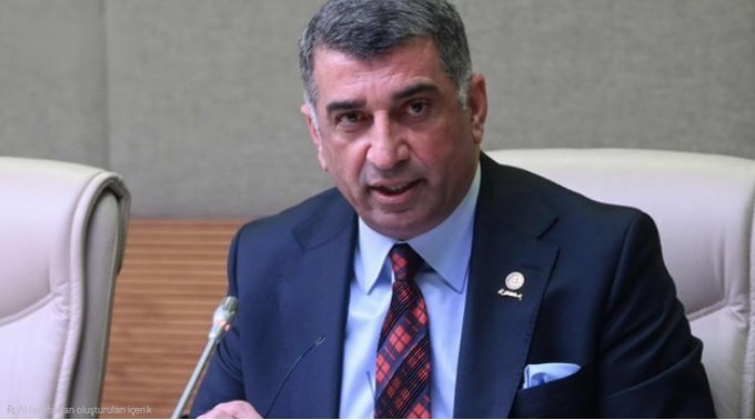 CHP’li Gürsel Erol’dan Dikkat Çeken Çıkış: “Devletle Değil, Hizmetle Yarışmalıyız”